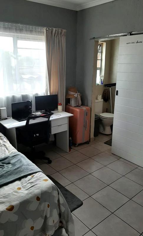 To Let 0 Bedroom Property for Rent in Goodwood Central Western Cape